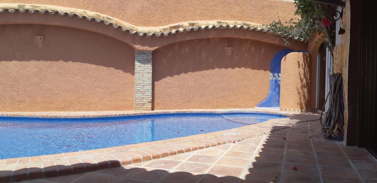 Villa Puerto Blanco Калпе Екстериор снимка
